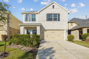 Beautiful spacious house with great location!